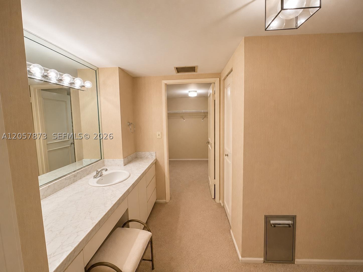 BRICKELL PLACE CONDO - Residential