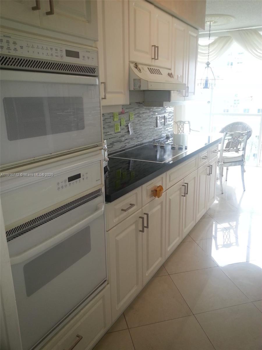 OCEANIA IV CONDO - Residential