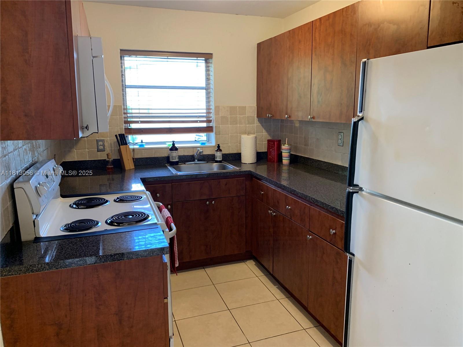 ENTIN ESTATES - Residential Lease