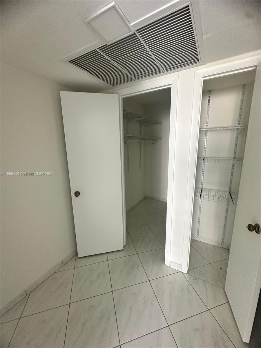 OCEANSIDE PLAZA CONDO - Residential