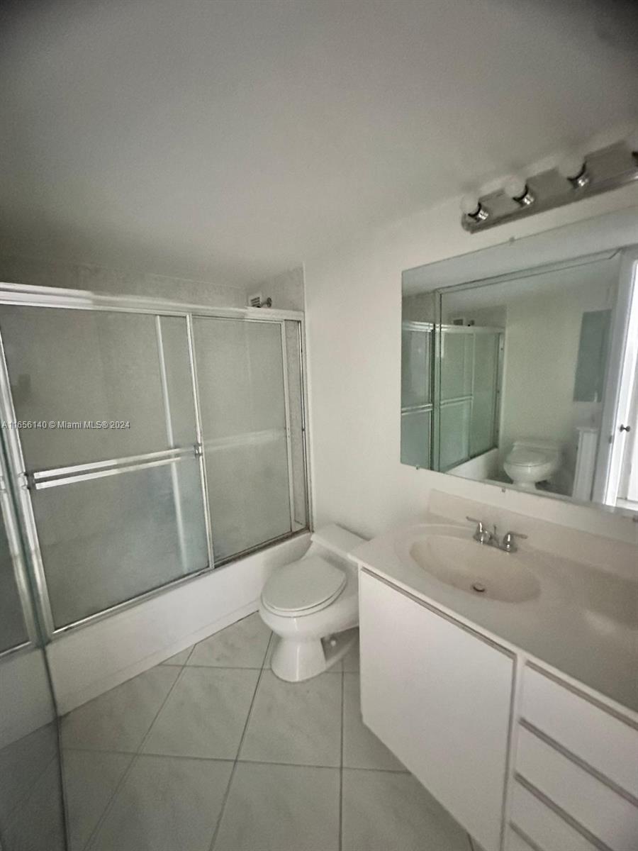 OCEANSIDE PLAZA CONDO - Residential