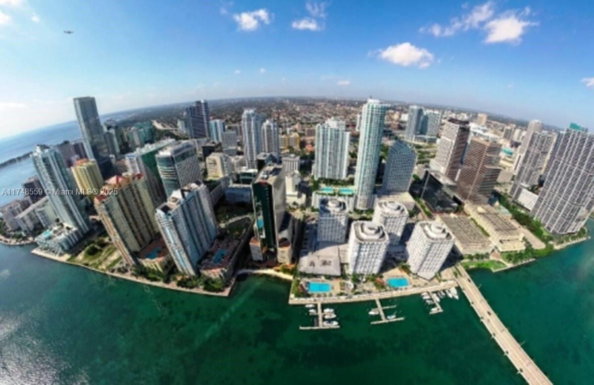 THE CLUB AT BRICKELL BAY - Residential