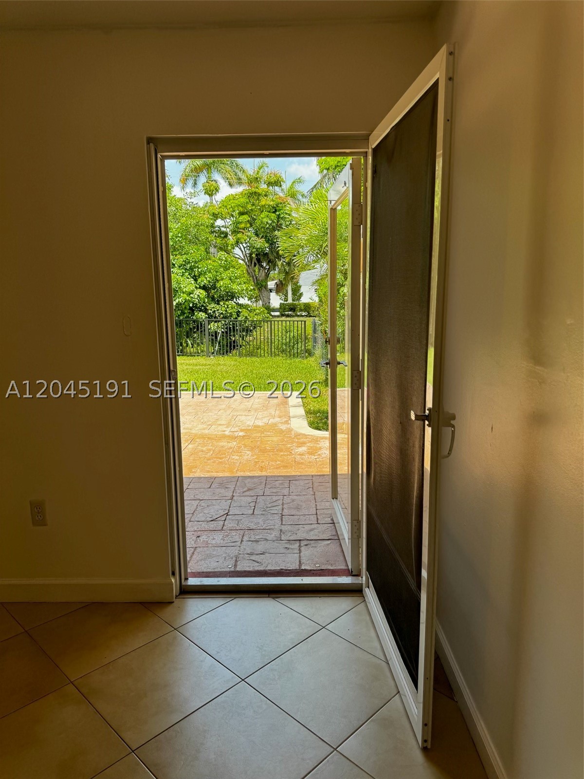 HOMES OF VERSAILLES CONDO - Residential Lease