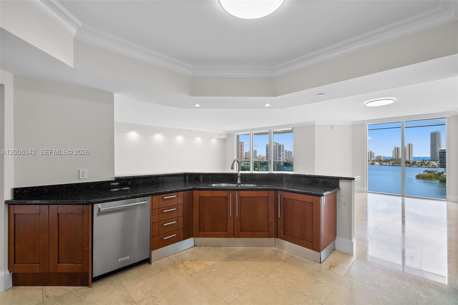 THE PENINSULA II CONDO - Residential