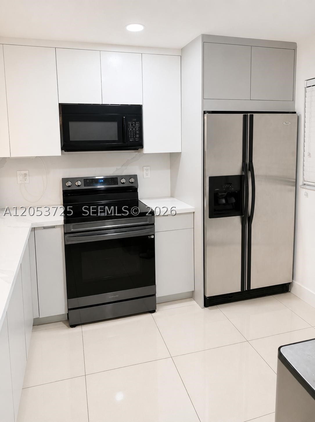 TERRANOVA CONDO #11 - Residential Lease