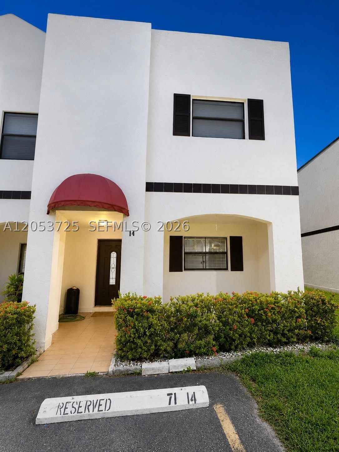 TERRANOVA CONDO #11 - Residential Lease