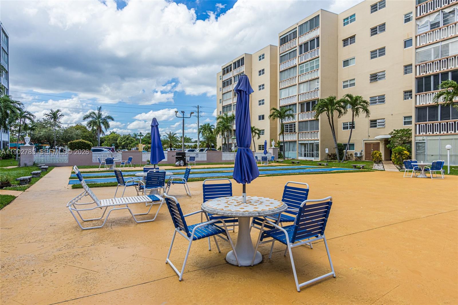 MEADOWBROOK CONDO APTS BL - Residential