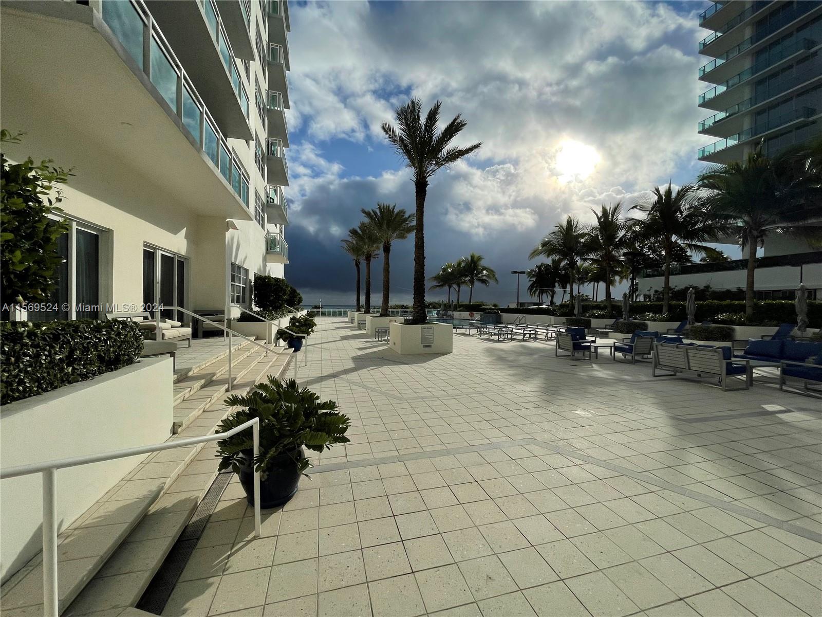 THE COLLINS CONDO - Residential Lease