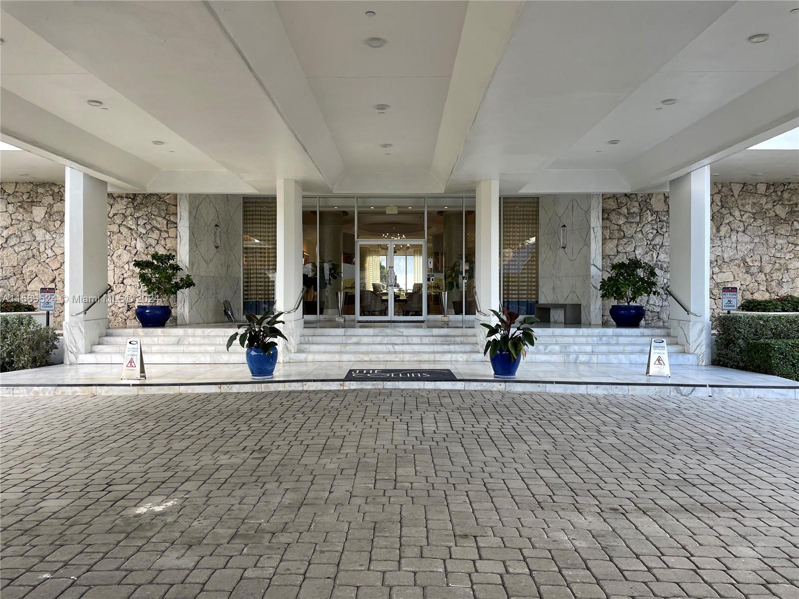 THE COLLINS CONDO - Residential Lease