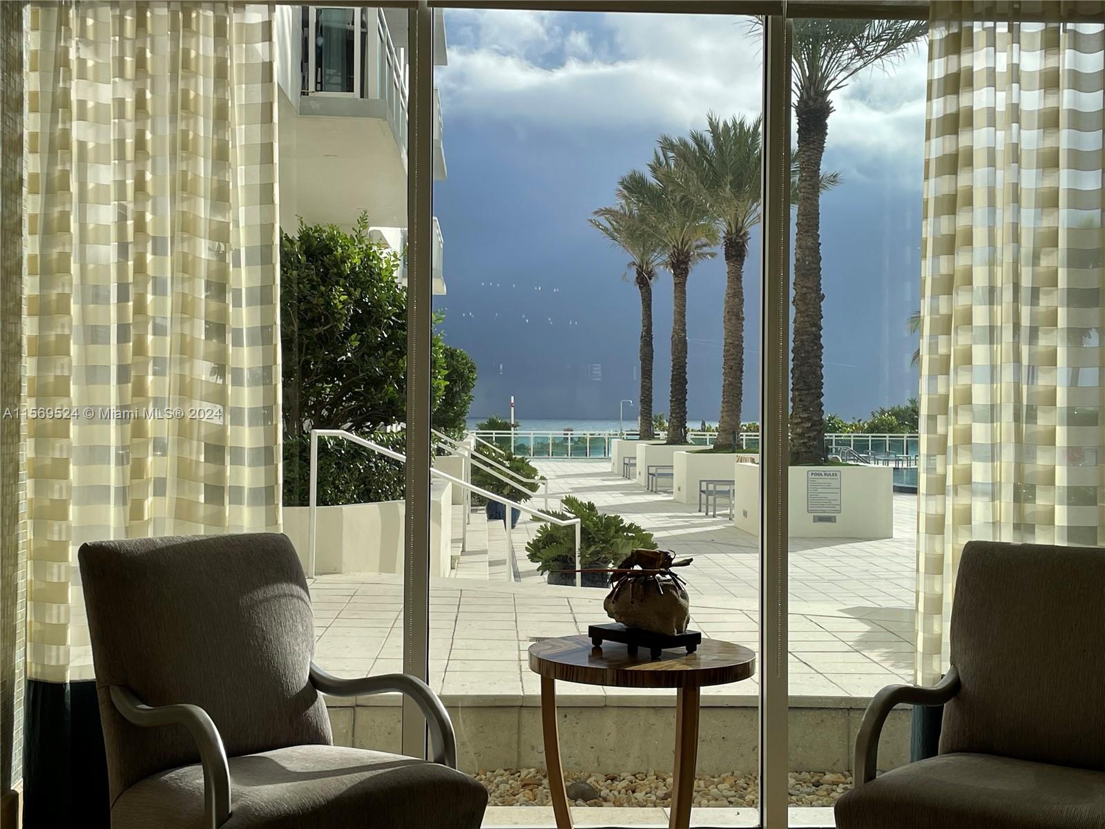 THE COLLINS CONDO - Residential Lease