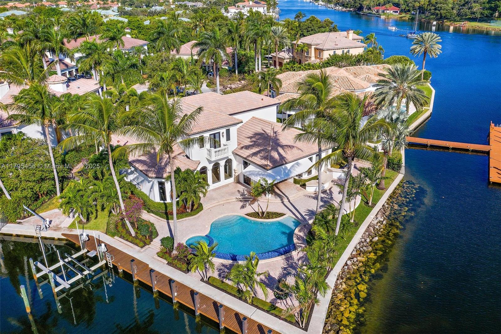 HARBOUR ISLES - Residential