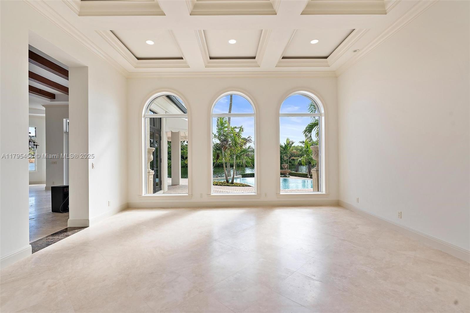 HARBOUR ISLES - Residential