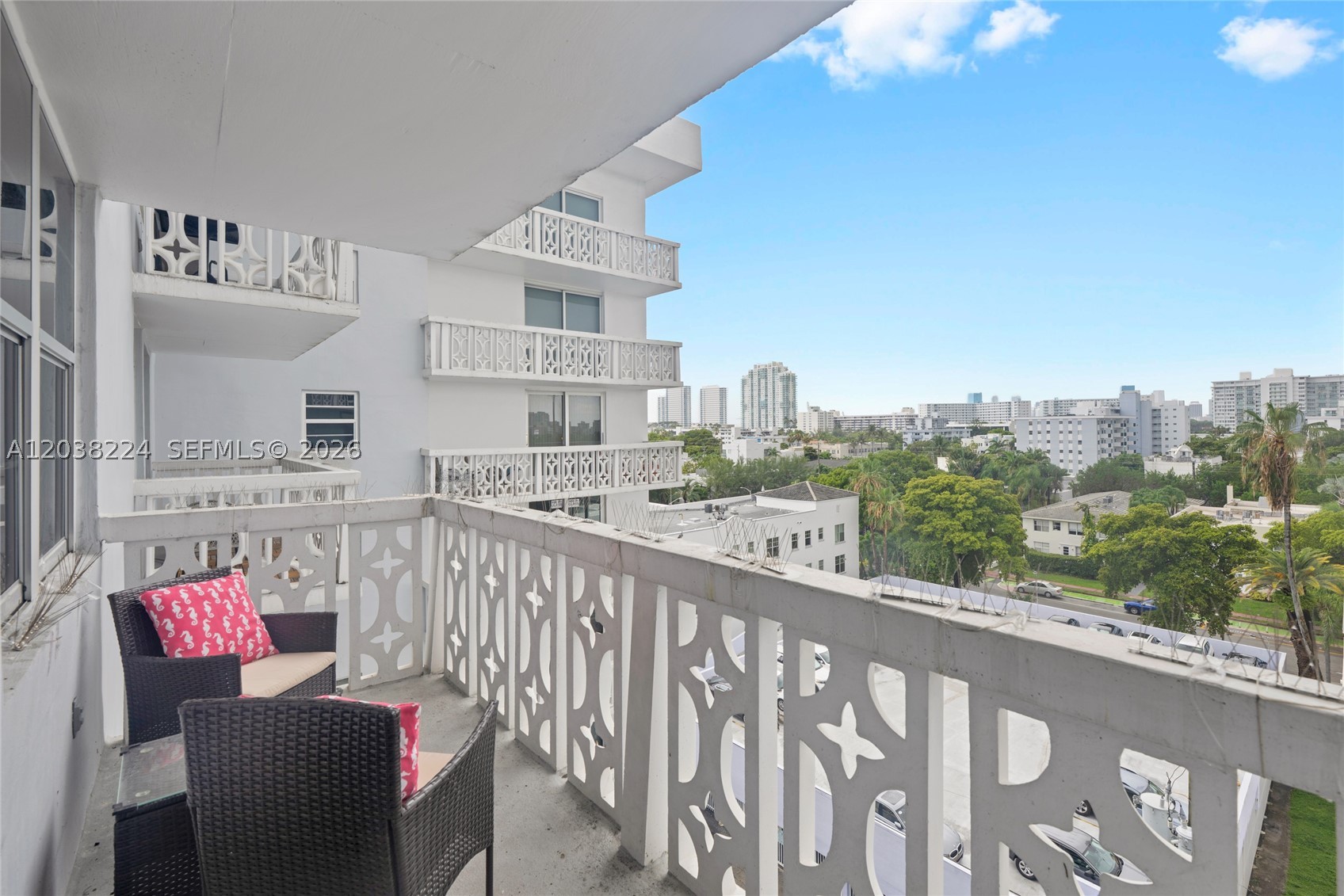 ADMIRAL TOWERS CONDO - Residential