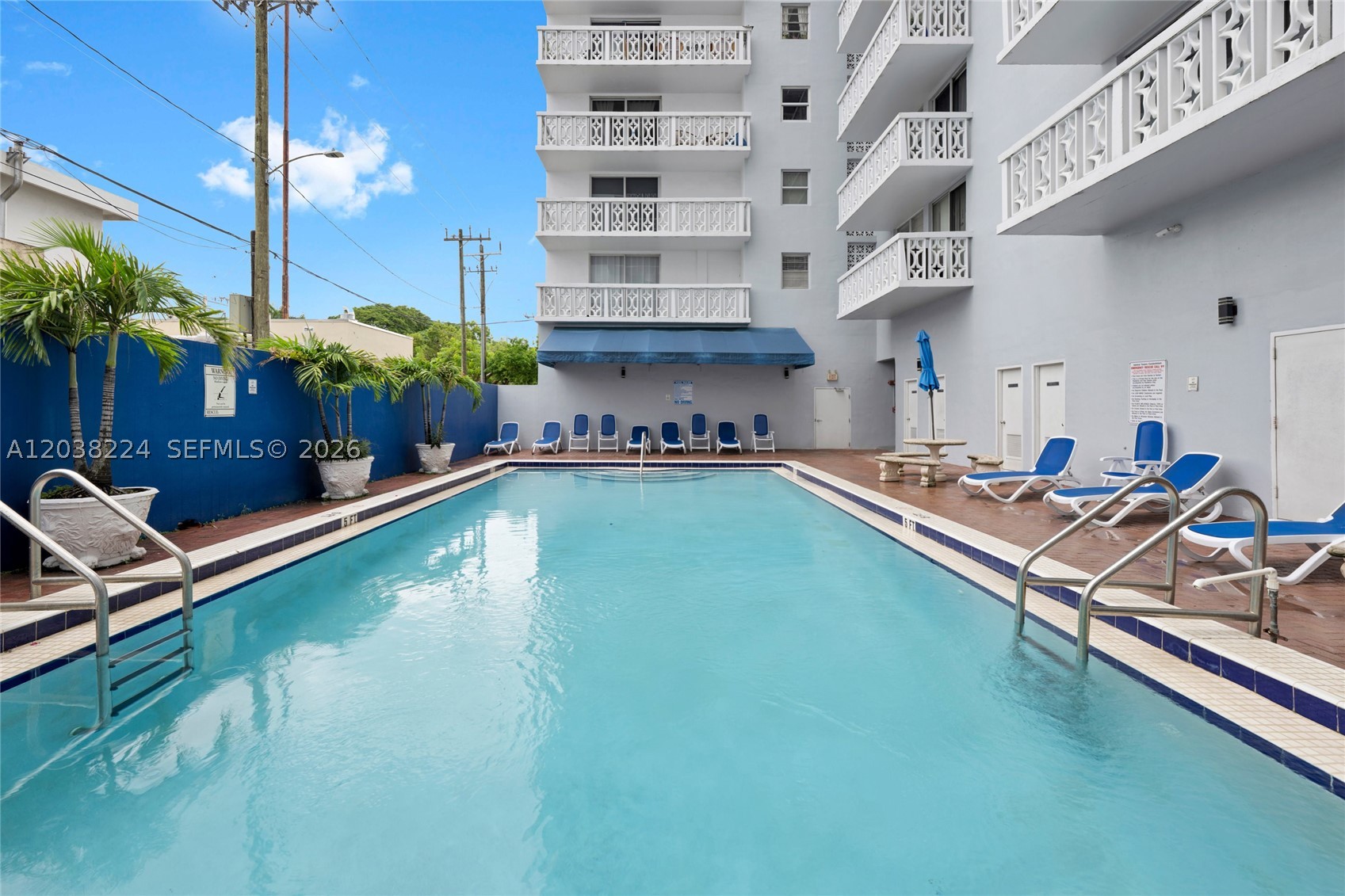 ADMIRAL TOWERS CONDO - Residential