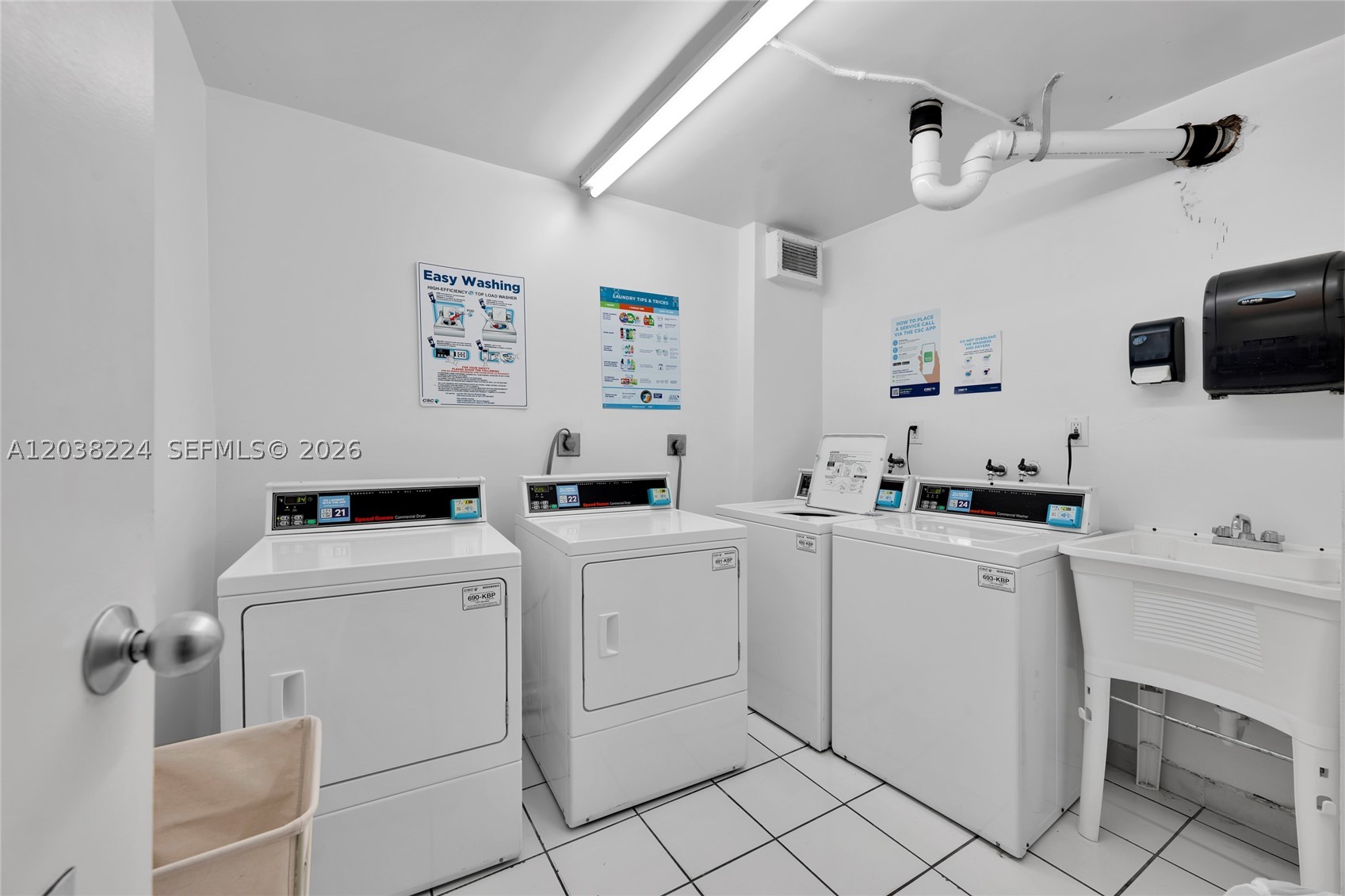 ADMIRAL TOWERS CONDO - Residential