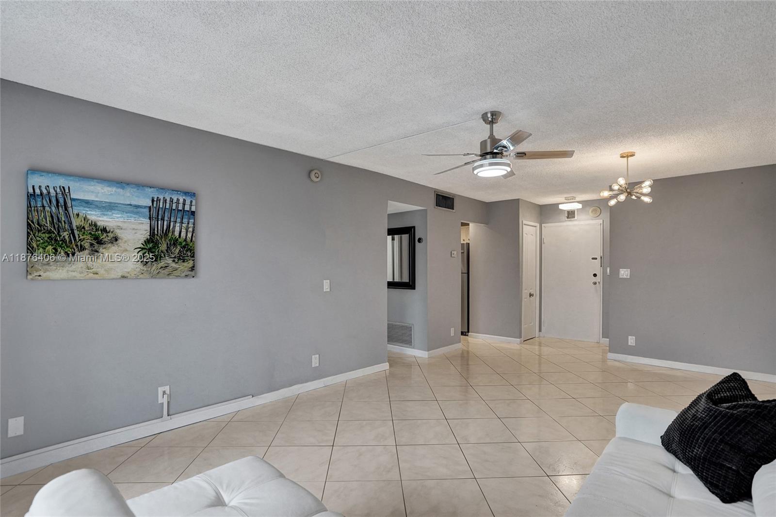 VICTORIA PARK TOWER CONDO - Residential Lease