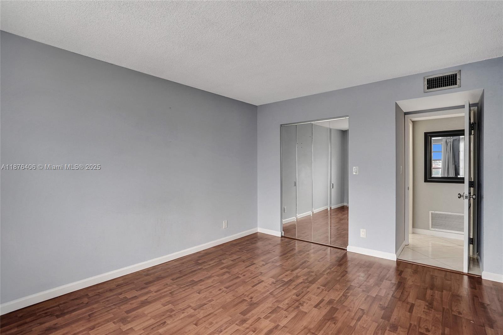 VICTORIA PARK TOWER CONDO - Residential Lease