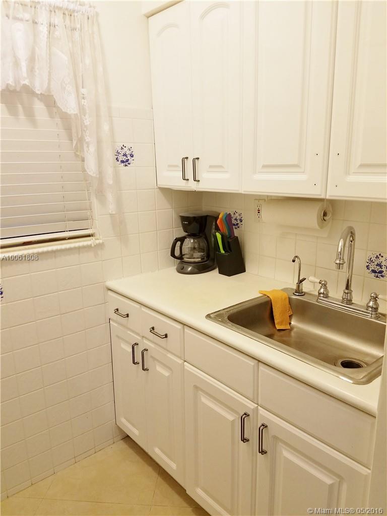 Beach Terrace Resort Cond - Residential Lease
