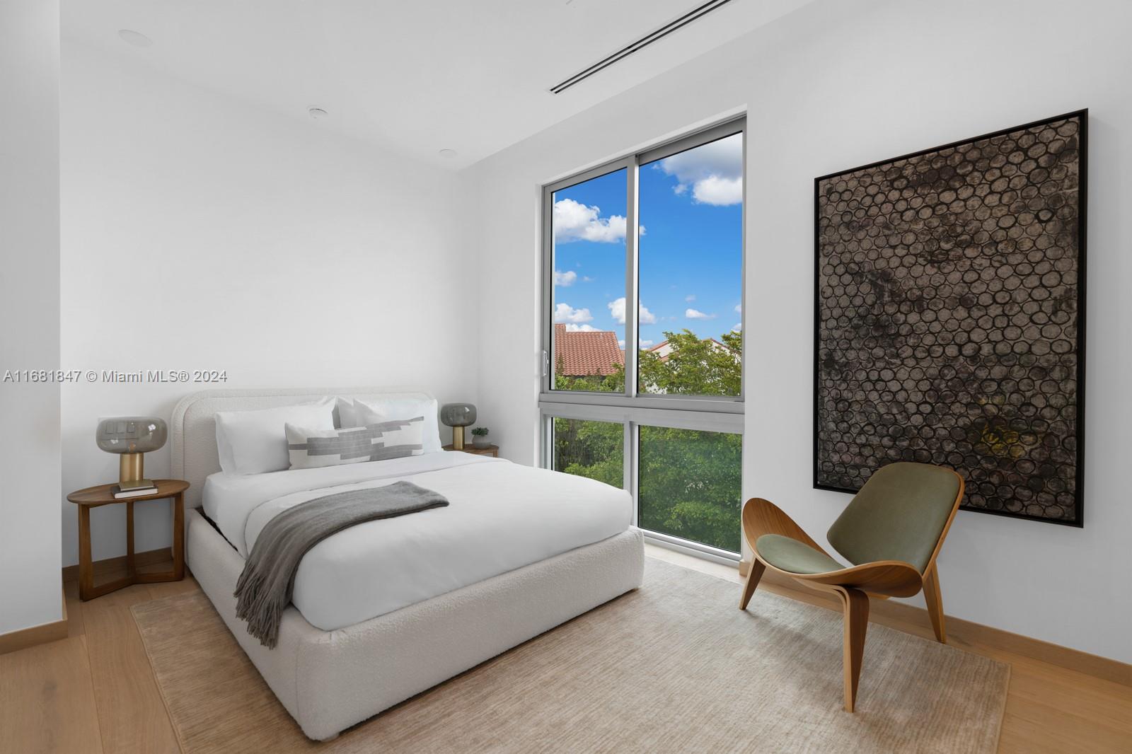 CRYSTAL VIEW - Residential