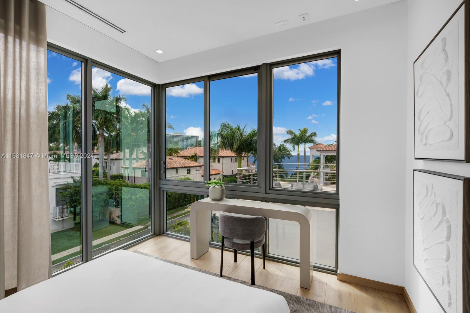 CRYSTAL VIEW - Residential