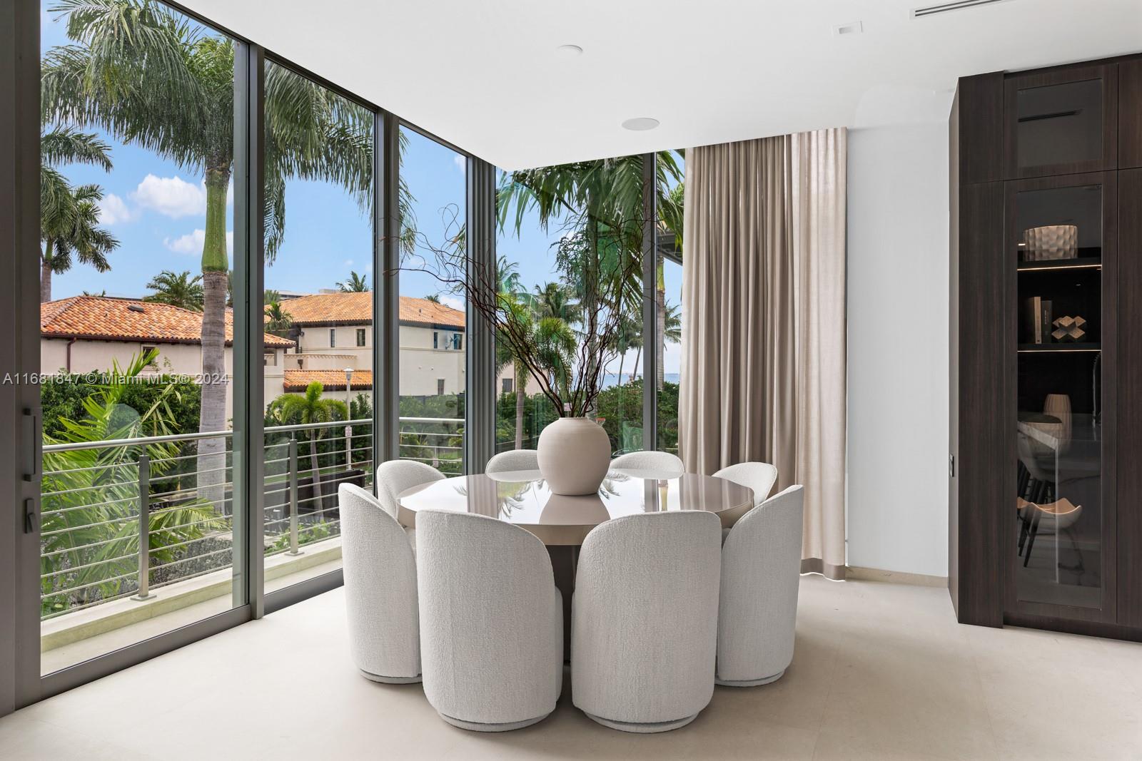 CRYSTAL VIEW - Residential