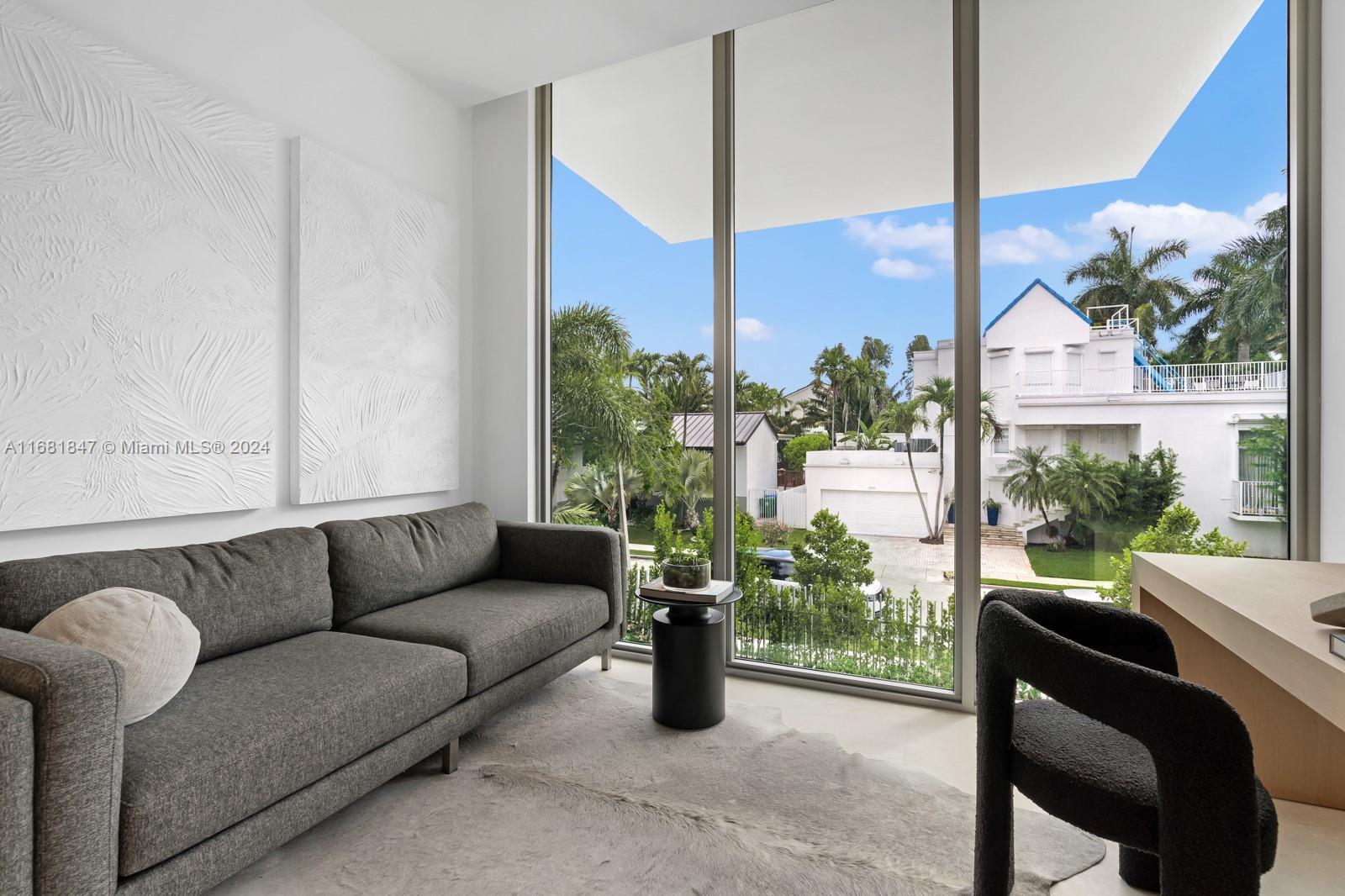 CRYSTAL VIEW - Residential