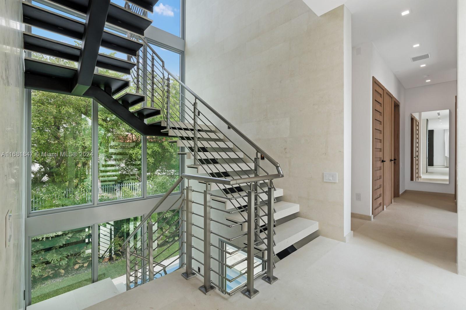 CRYSTAL VIEW - Residential