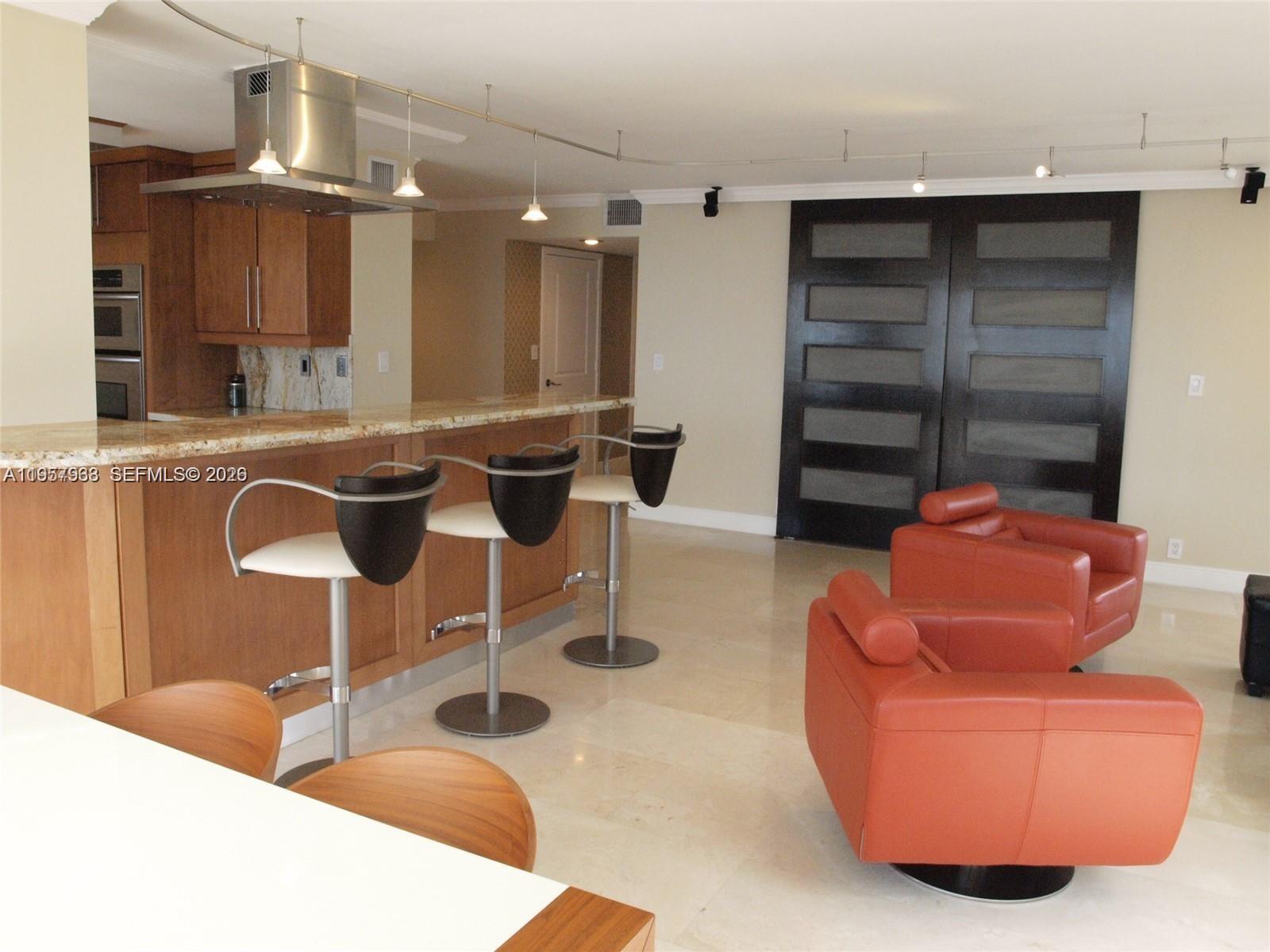BRICKELL PLACE CONDO - Residential Lease