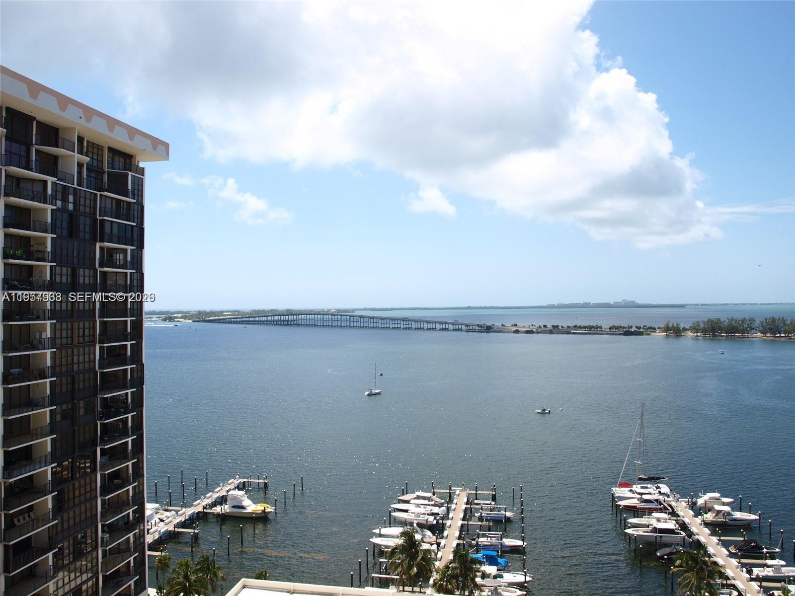 BRICKELL PLACE CONDO - Residential Lease