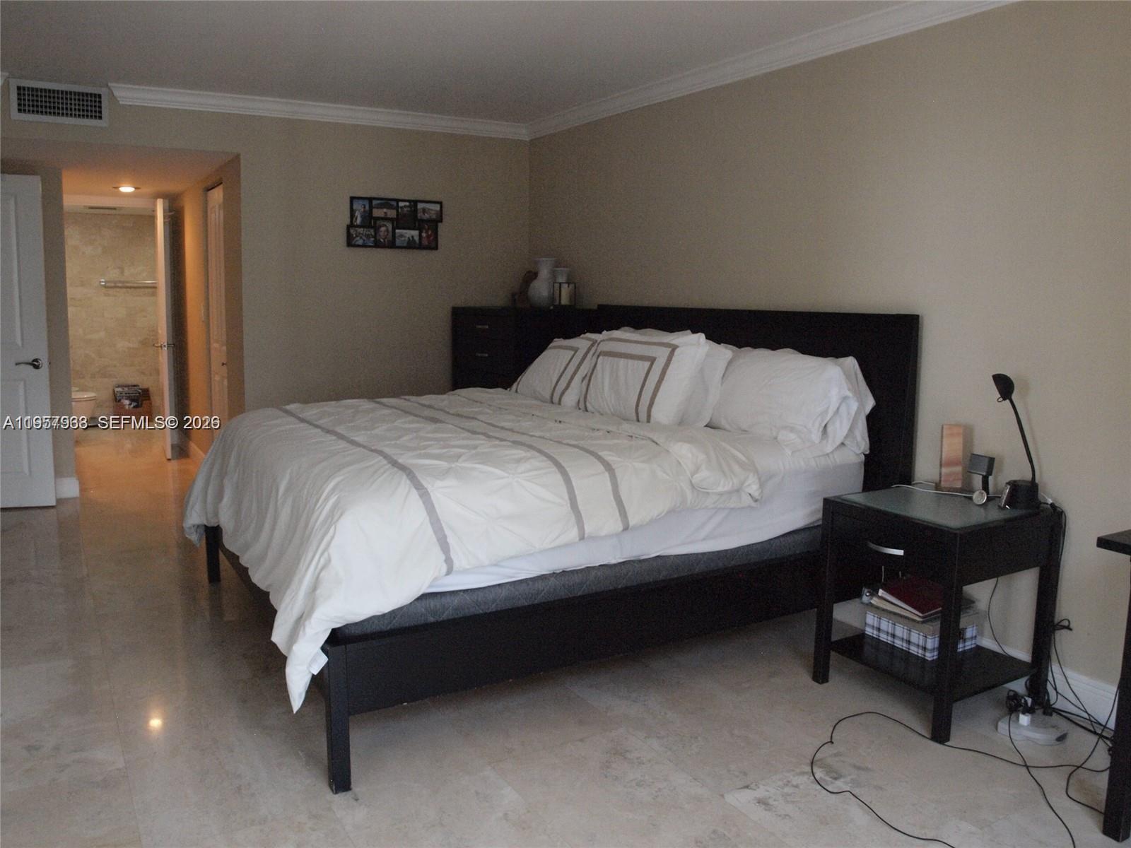 BRICKELL PLACE CONDO - Residential Lease