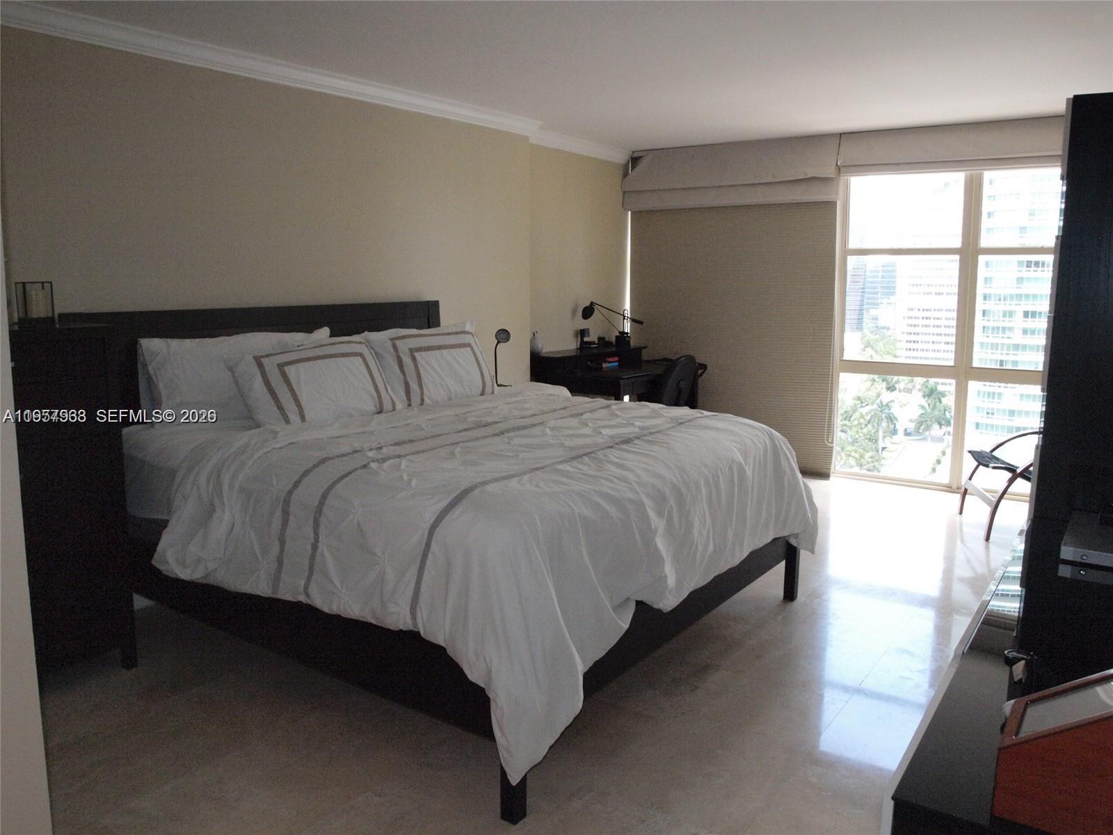 BRICKELL PLACE CONDO - Residential Lease
