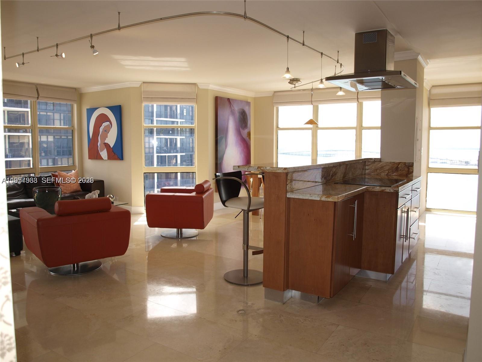 BRICKELL PLACE CONDO - Residential Lease