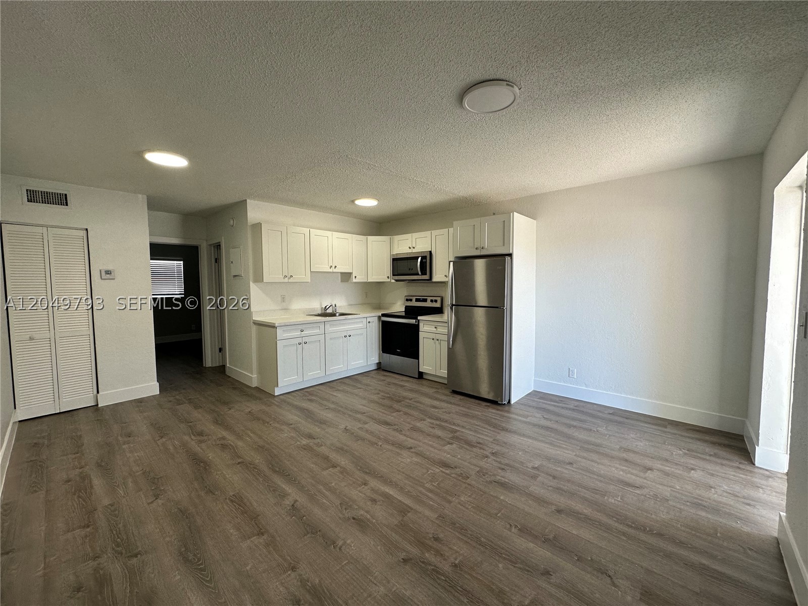 OAKLAND MANORS AMENDED PL - Residential Lease