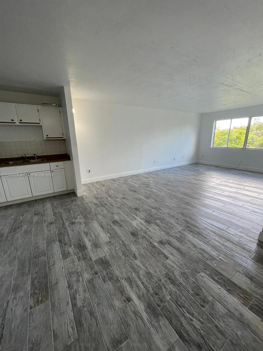 NARANJA LAKES CONDO NO 5 - Residential Lease