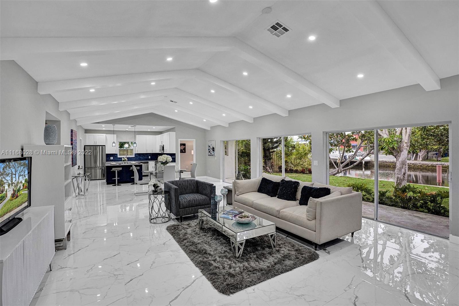 LAUDER GATE ISLES - Residential