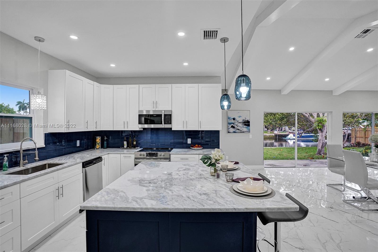 LAUDER GATE ISLES - Residential