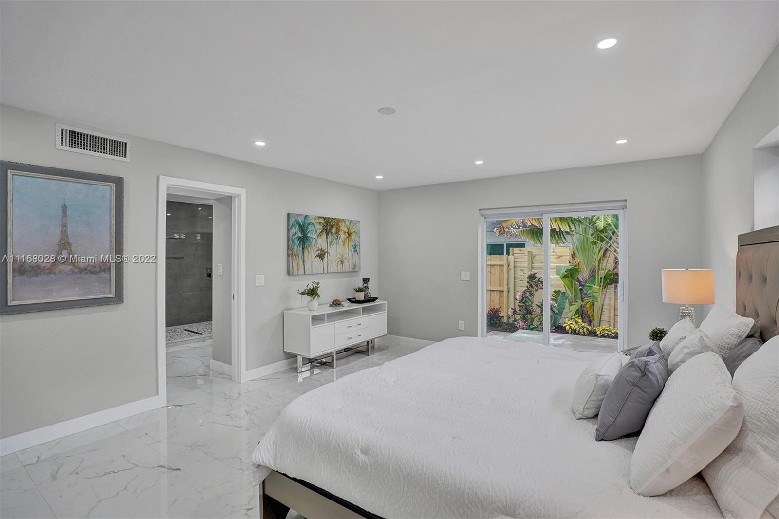 LAUDER GATE ISLES - Residential