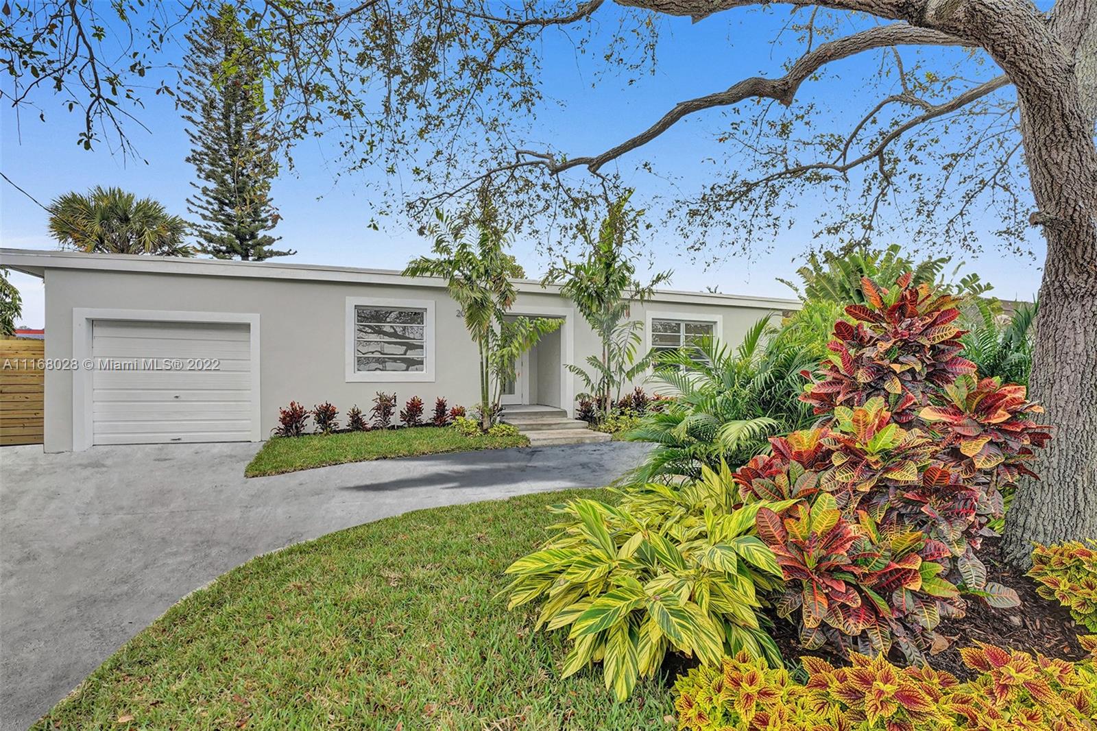 LAUDER GATE ISLES - Residential
