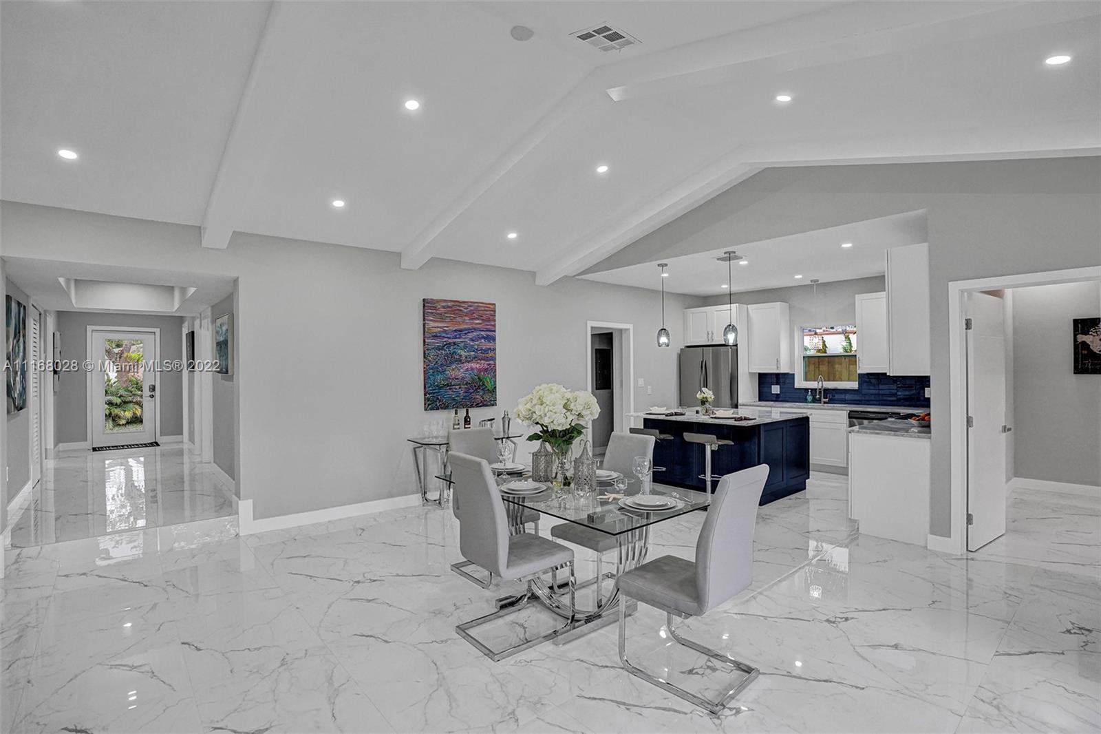 LAUDER GATE ISLES - Residential