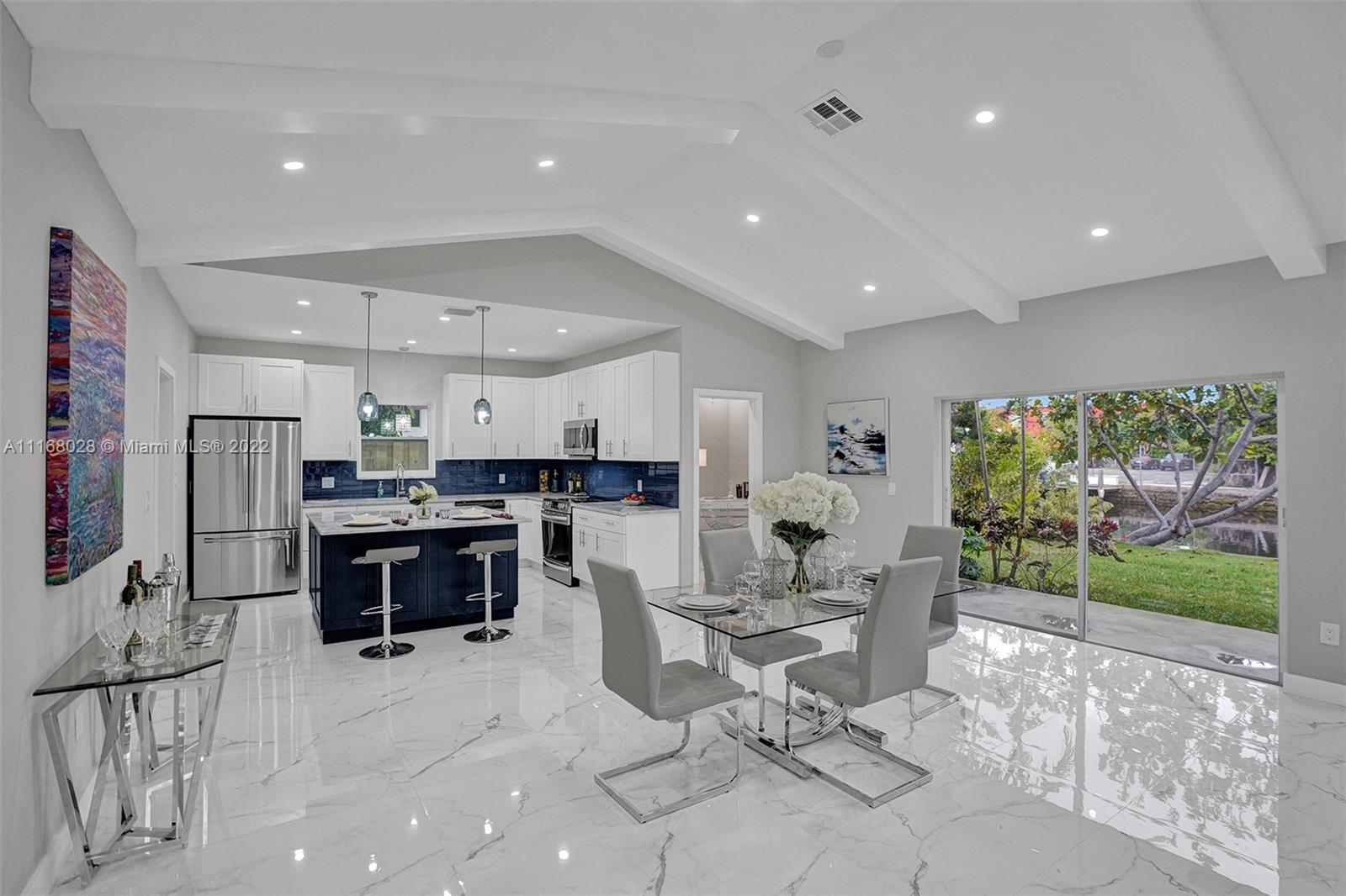 LAUDER GATE ISLES - Residential