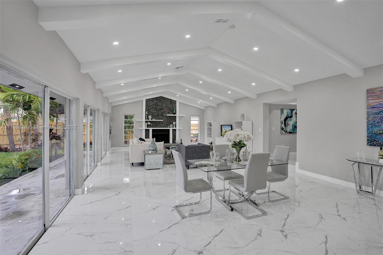 LAUDER GATE ISLES - Residential