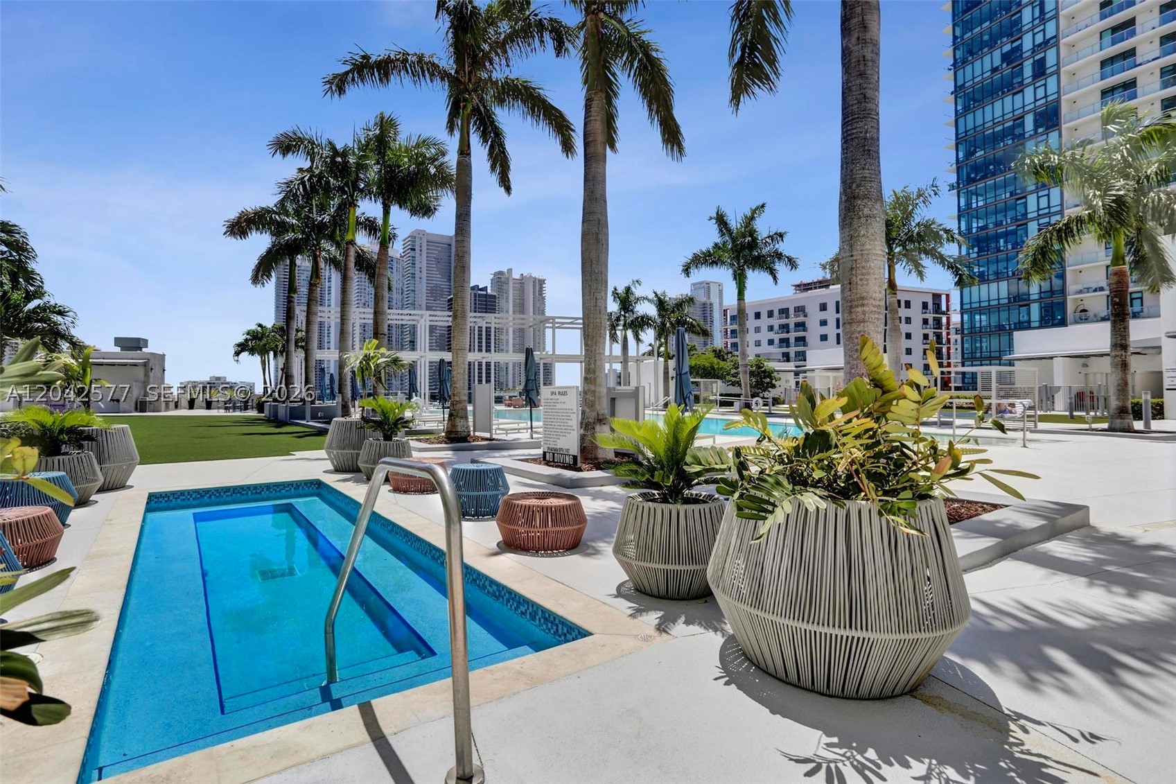 FOUR MIDTOWN MIAMI CONDO - Residential
