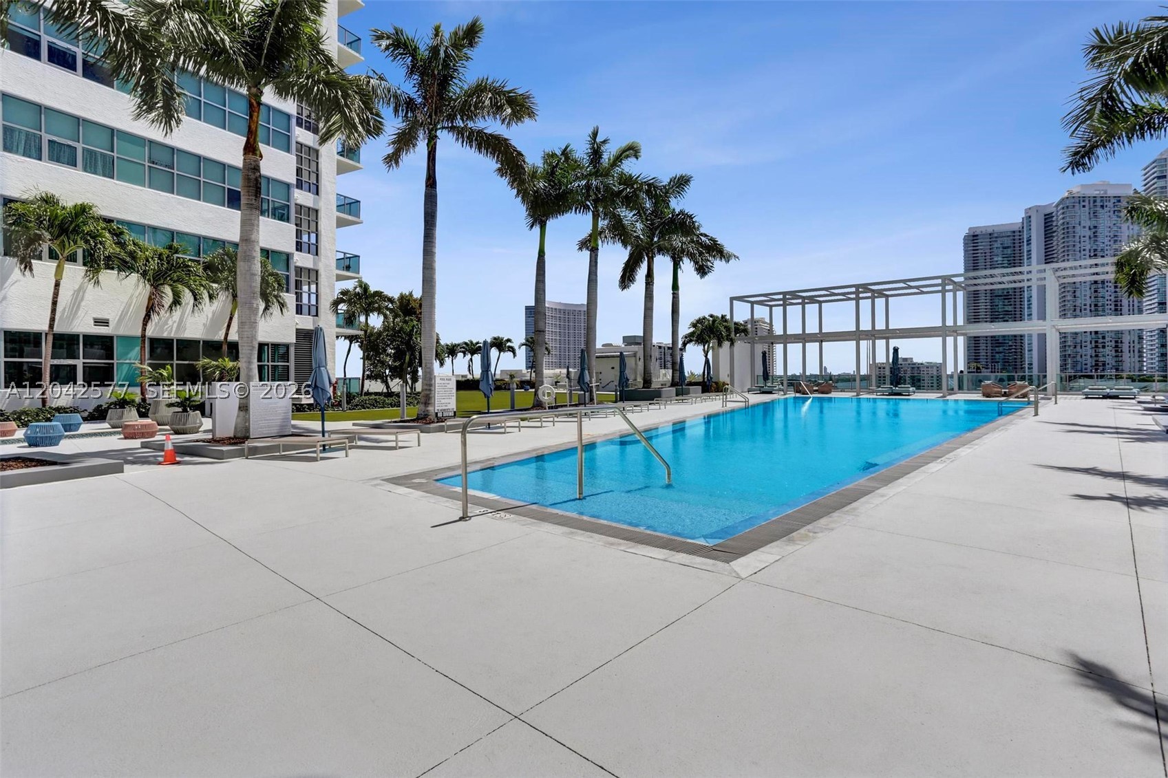 FOUR MIDTOWN MIAMI CONDO - Residential