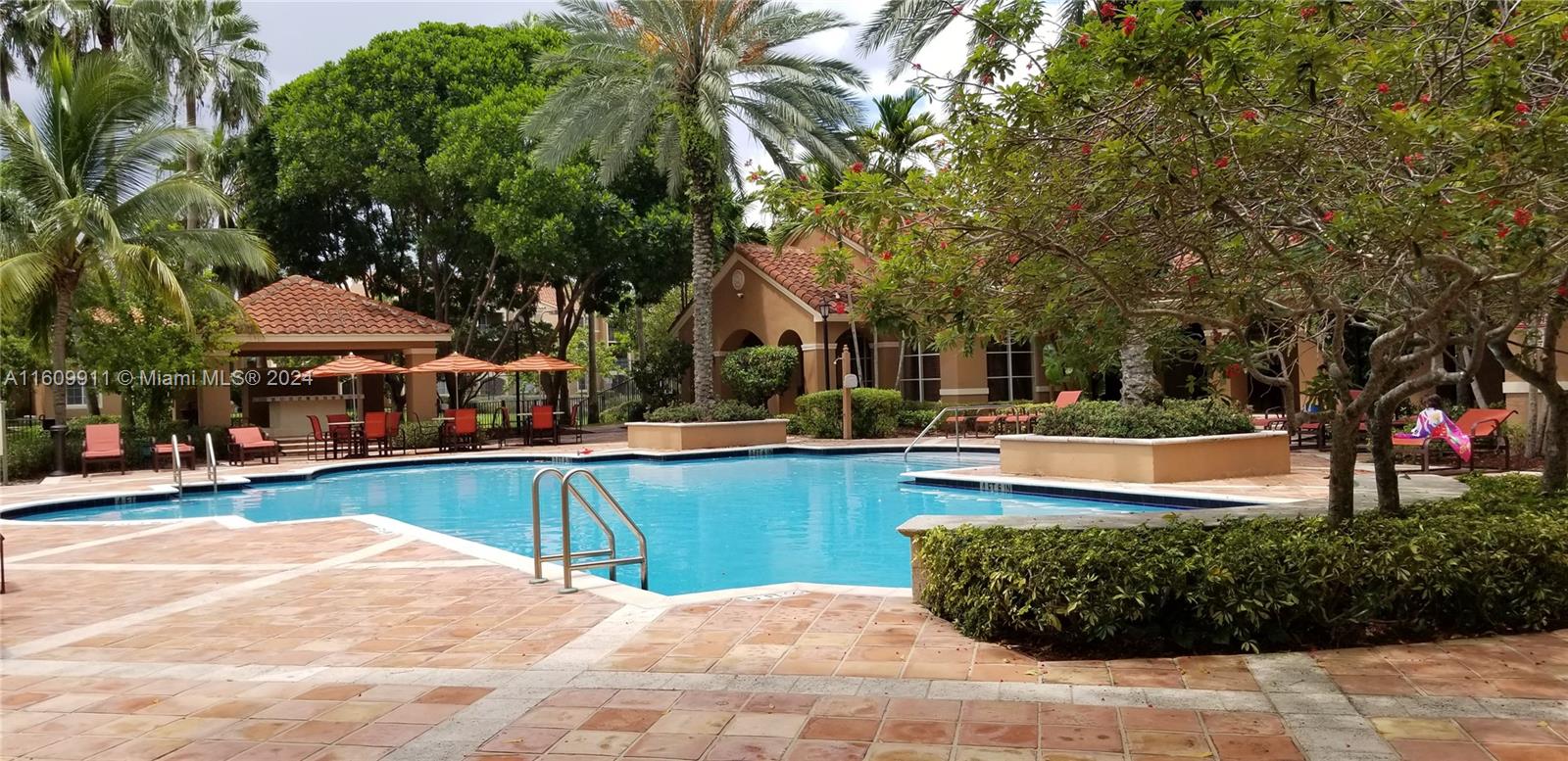 CARRINGTON AT COCONUT CRE - Residential Lease