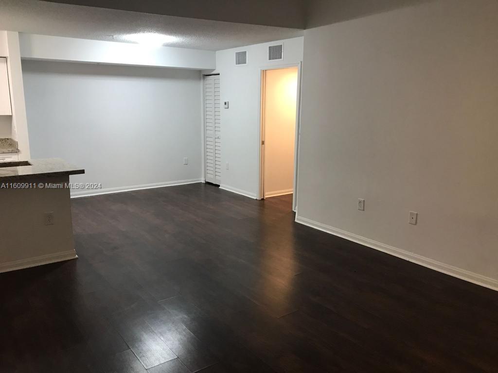 CARRINGTON AT COCONUT CRE - Residential Lease