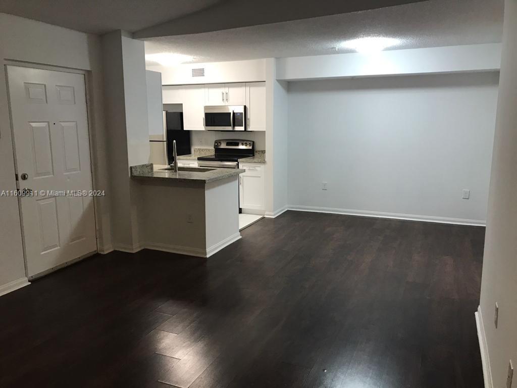 CARRINGTON AT COCONUT CRE - Residential Lease