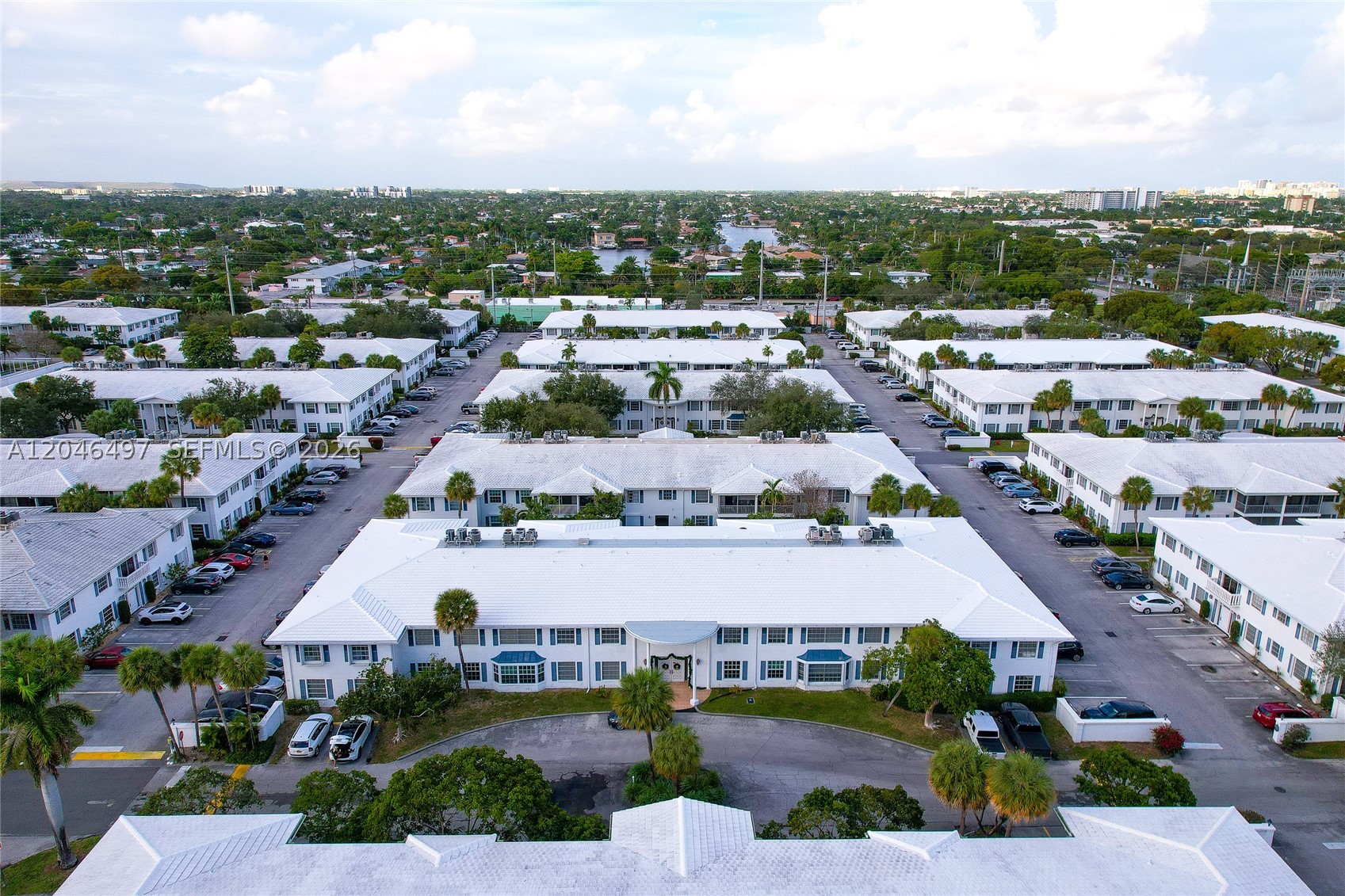 IMPERIAL POINT COLONNADES - Residential