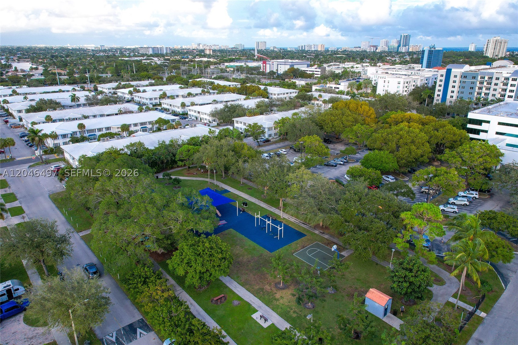 IMPERIAL POINT COLONNADES - Residential
