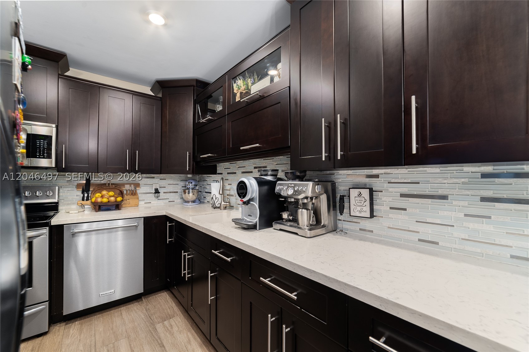 IMPERIAL POINT COLONNADES - Residential