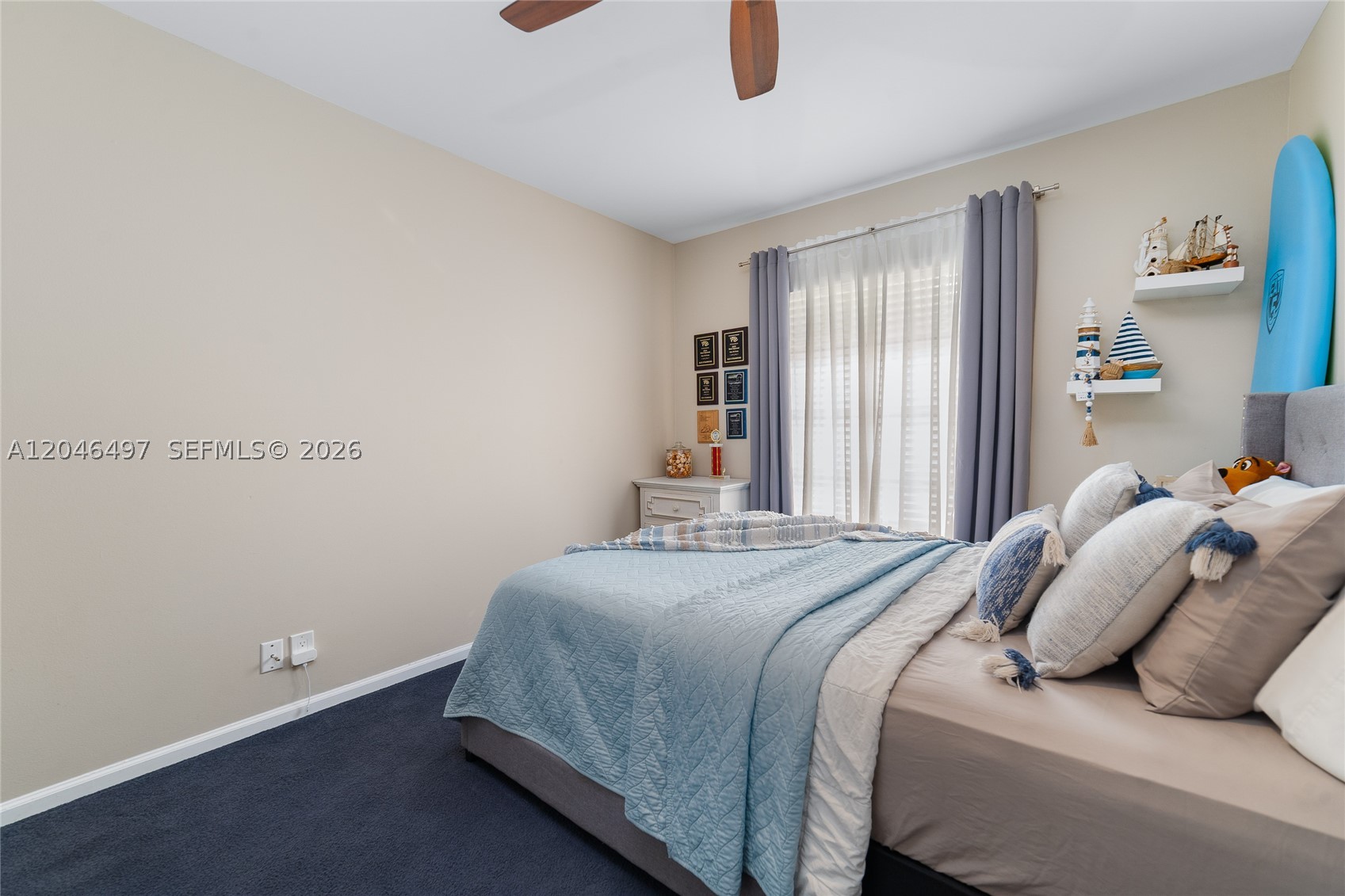 IMPERIAL POINT COLONNADES - Residential